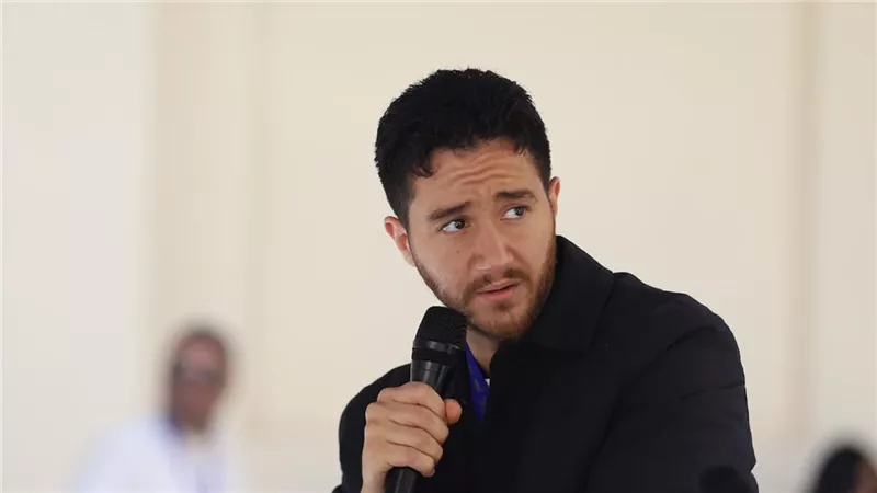 أحمد مالك: مع كل تكريم أشعر بمسئولية مضاعفة والمسرح البداية الحقيقية للفنان