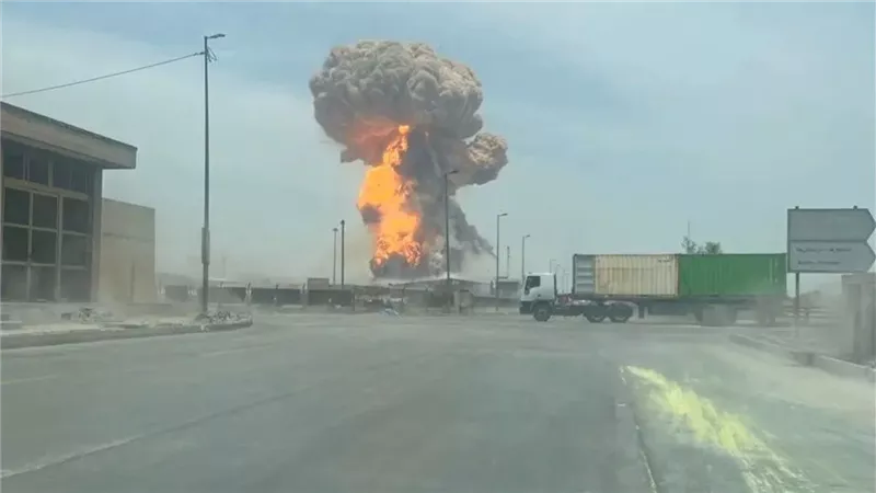 إيران تمنع استيراد نترات الأمونيوم عقب انفجار ميناء رجائي