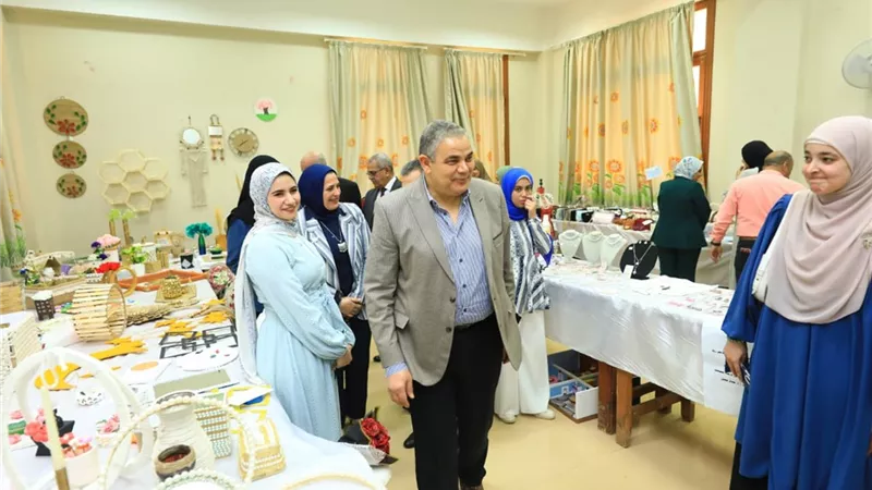 رئيس جامعة كفر الشيخ: المعارض الطلابية تشجع المواهب ومنصة لدعم الأفكار الابدا