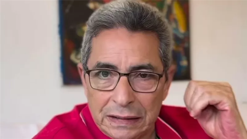 الحب أعمي.. ذكريات محمود سعد مع كوب الشرق وأغنياتها