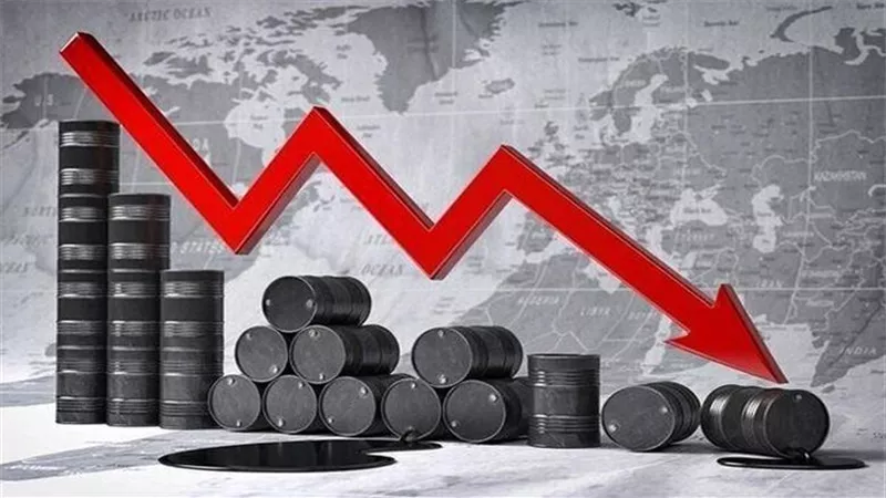 أسعار النفط تواصل التراجع.. وخام برنت يكسر حاجز الـ69 دولارًا