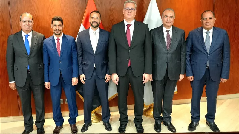 مباحثات مصرية هندية لتعزيز التعاون في مجالات البتروكيماويات والتعدين والأسمدة
