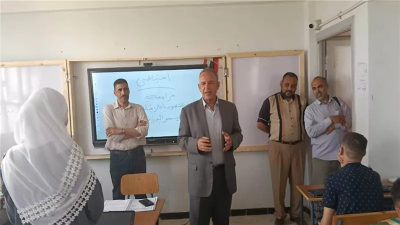 محافظ أسيوط يؤكد استمرار متابعة العملية التعليمية بالمدارس