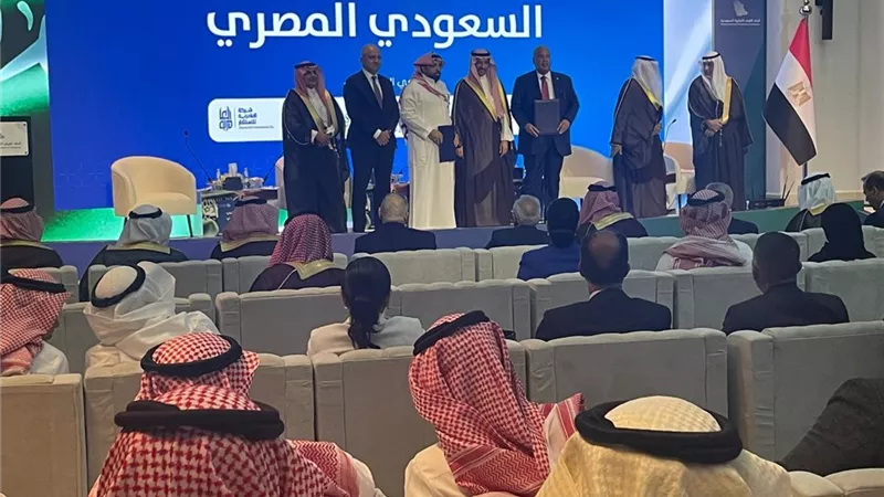 العشيري: توقيع اتفاقيات هامة خلال ملتقى الأعمال السعودي المصري لتعزيز التعاون 