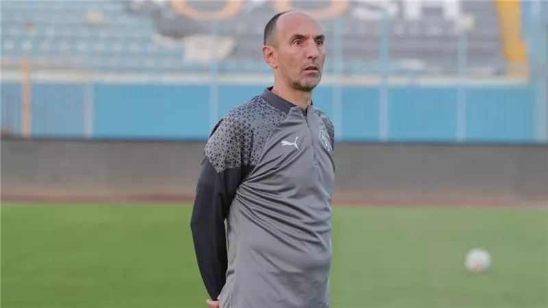 بيراميدز يدخل معسكر مغلق ببرج العرب استعدادًا لمباريات حسم الدوري 