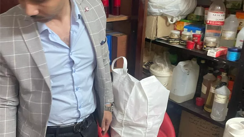 ضبط أدوية ومستحضرات تجميل منتهية الصلاحية.. وشخص منتحل صفة طبيب ببورسعيد