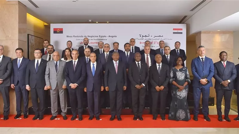 مصر وأنجولا تبحثان تعزيز التعاون الاقتصادي في قطاعات الاستثمار والطاقة والبنية