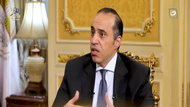 محمود فوزي: الحكومة والبرلمان يتعاونان لضمان استقرار العملية التشريعية 