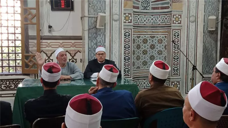 وكيل أوقاف الفيوم: على الجميع أن يبذل قصارى جهده بجعل المساجد مشاعل نور وهداية
