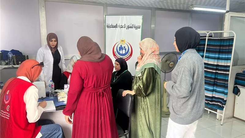 احتفالا بعيد العمال.. الكشف على العاملين بالمنطقة الصناعية في الإسماعيلية