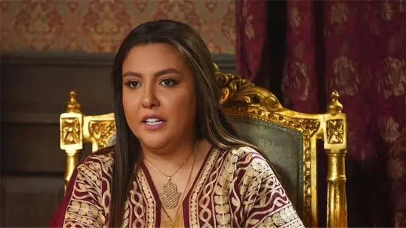 مي كساب تخطف قلوب متابعيها بمقطع فيديو عائلي عفوي مع ابنتها 