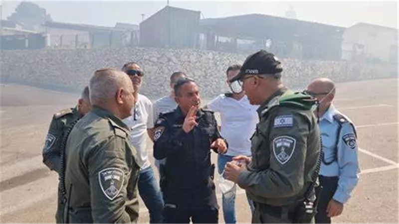 نتنياهو يلمّح إلى تورّط فلسطينيين في حرائق القدس.. ونجله يتّهم اليسار 
