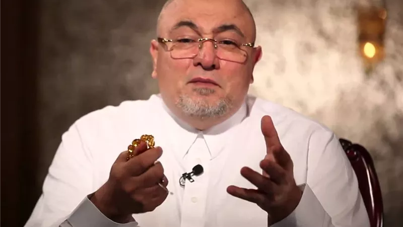 الكذب على الرسول من الكبائر.. خالد الجندي يوضح ضوابط نقل الحديث النبوي