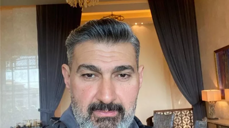 الأفضل .. ياسر جلال ينشر صور وفيديو من منتجع ريجيس بجزيرة السعديات بأبوظبي 
