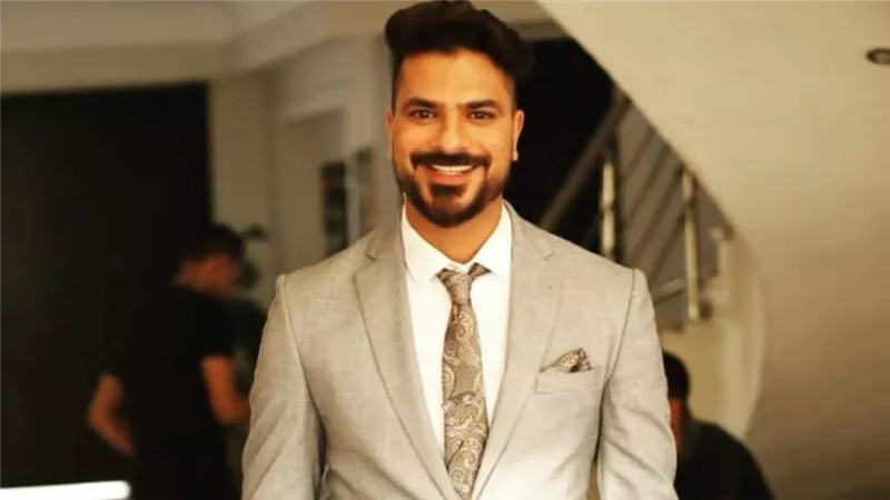 مصطفى أبو سريع: أنا جان «أنا أنت.. أنت مش أنا» ومعتصم النهار بيقدم شخصية عادية