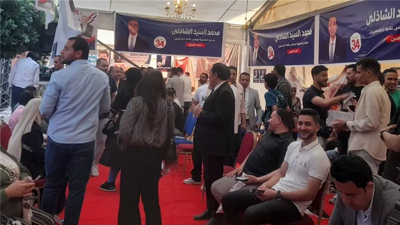 مصطفى بكري: الجماعة الصحفية قادرة على اختيار من يمثلها فى النقابة 