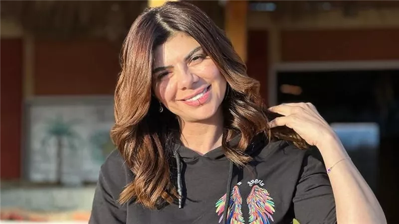 أميرة فتحي تعلّق على فيديو 