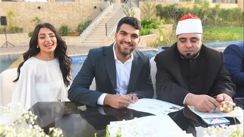 أمل رزق تحتفل بعقد قران نجلتها 
