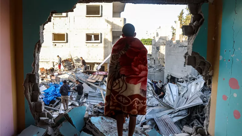 حماس: استشهاد 11 شخصا بخان يونس.. و53 حالة وفاة بسوء التغذية بغزة