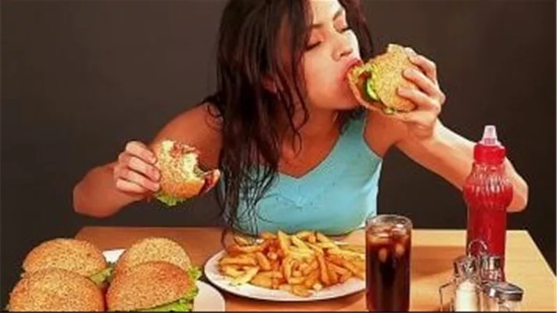 تحفيز كهربائي للدماغ.. خطوة جديدة نحو علاج السمنة المزمنة