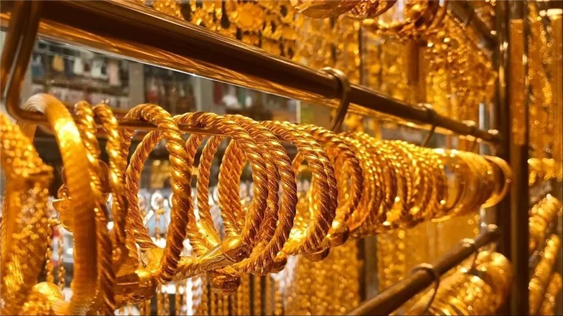 سعر الذهب اليوم 2025/6/22 ببداية التعاملات.. هل يتخطى عيار 21 الـ5000 جنيه؟ 