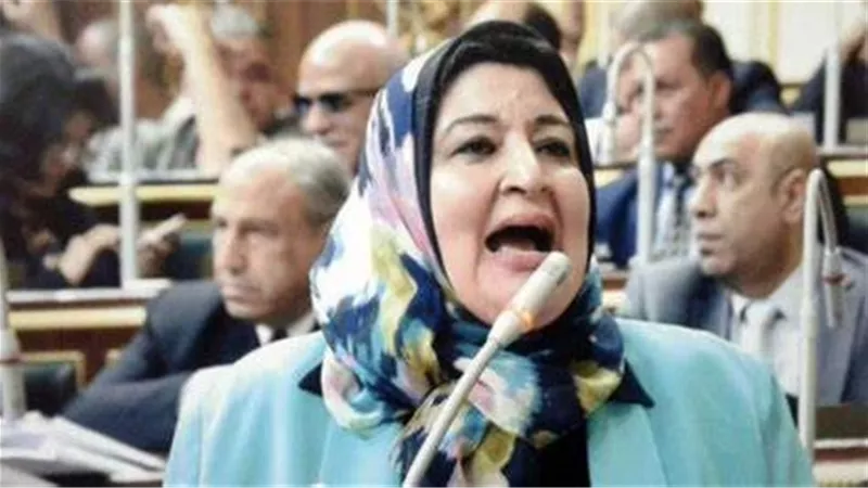 شادية ثابت : فحص راغبي الزواج 