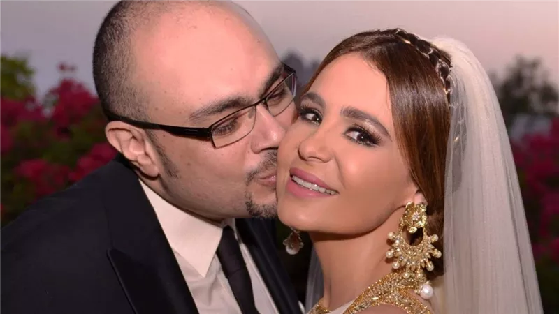 «مين بالدنيا بيحبك قدي».. قصة حب كارول سماحة ووليد مصطفى وماذا غنت له؟