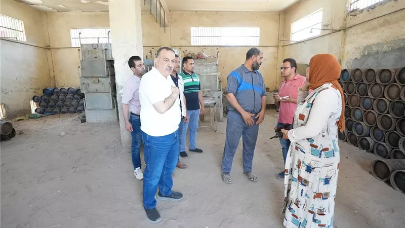 محافظ أسيوط يتفقد مستودع أسطوانات البوتاجاز بالجمعية التعاونية الزراعية بأبنوب