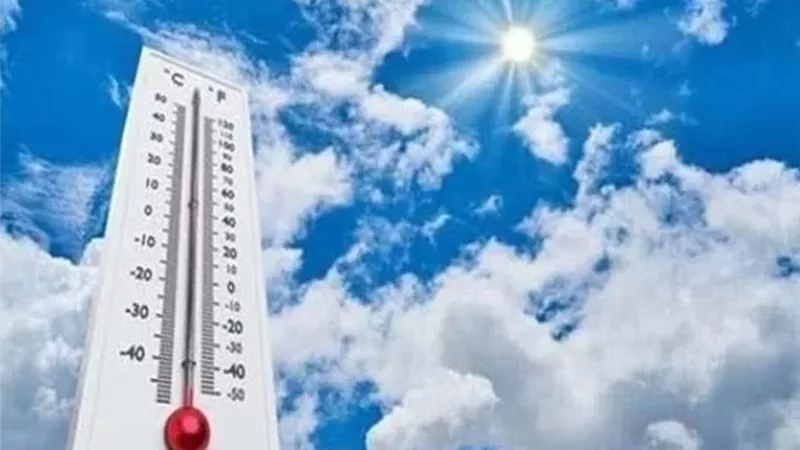الغيوم تغطي سماء مدينة قنا وتوقعات بسقوط أمطار خلال ساعات (صور)