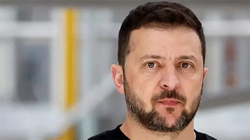 الرئيس الأوكراني زيلينسكي يلتقي نظيره التشيكي فى براغ الأحد المقبل