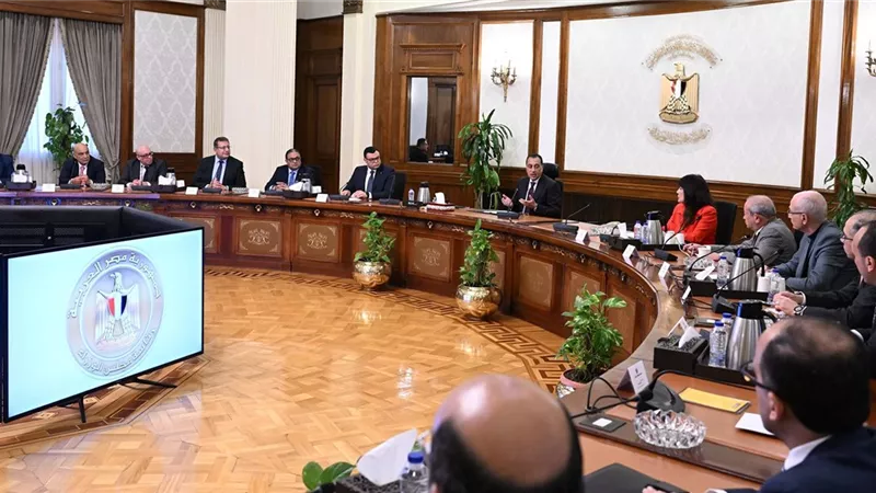 مدبولي : الحكومة تعمل على تسهيل إجراءات التسجيل العقاري وتحسين مناخ الاستثمار