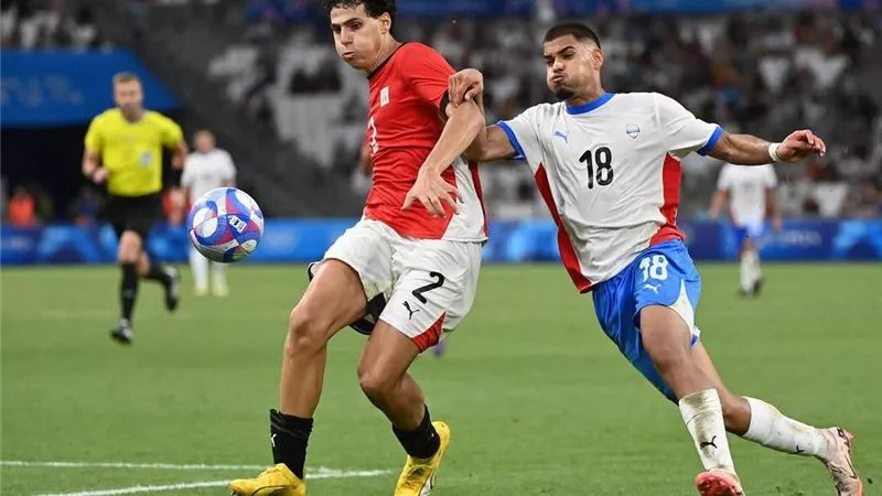 بعد صدمة مورينيو.. هل ينضم عمر فايد لصفوف نادي الزمالك؟
