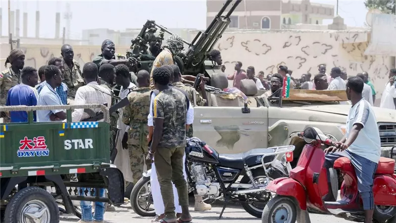 هجوم بطائرات مسيّرة يستهدف مطار بورتسودان.. وتصاعد في صراع الجيش والدعم السريع