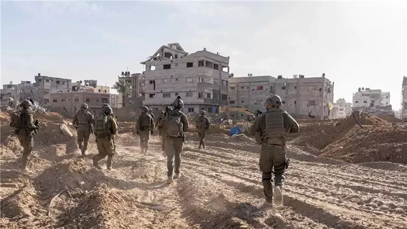 الاحتلال يلجأ إلى المهاجرين لتعويض النقص بصفوف الجيش وفرض تمديد الخدمة