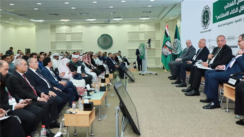 رئيس هيئة النيابة الإدارية يشهد فعاليات المؤتمر العربي الأول للقضاء
