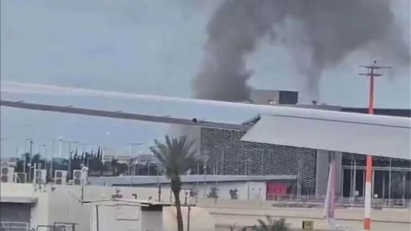 استهداف مطار بن جوريون بصاروخ فرط صوتي والحوثي يتعهد بالتصعيد حتى رفع حصار غزة