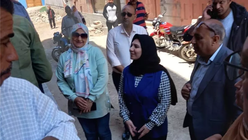 نائب محافظ دمياط تفاجئ مخبز بلدي بسبب الطابور في كفر البطيخ 