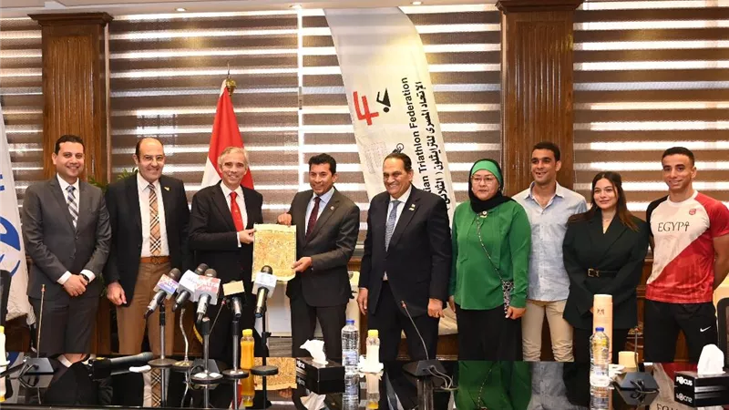 الإعلان عن البطولات العربية والإفريقية للترايثلون بالجلالة