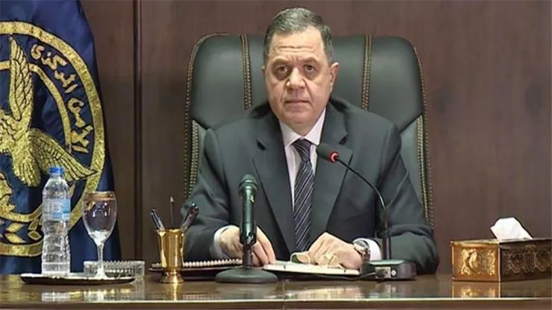 وزير الداخلية يهنئ الرئيس السيسي بذكرى 30 يونيو: جسّدت إرادة الشعب