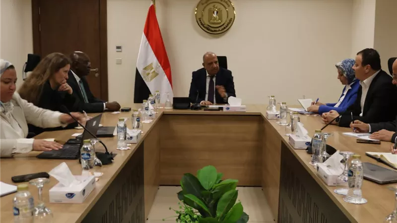 «الكهرباء»: تنويع مصادر توليد الطاقة ودعم وتطوير الشبكة لاستيعاب القدرات الجدي