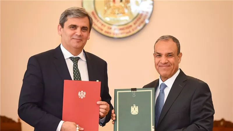 وزير الخارجية يبحث مع نظيره من الجبل الأسود زيادة التبادل التجاري 