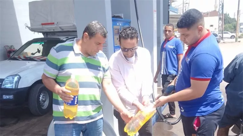 تموين القليوبية: سحب 10 عينات من المواد البترولية بمحطات الوقود |صور