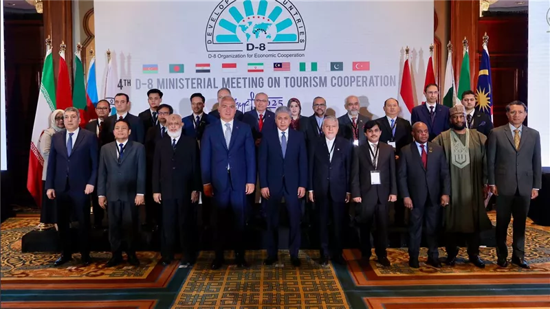 وزراء الثماني دول أعضاء الـD8: مهتمون بتعزيز التعاون السياحي بيننا وبين مصر  