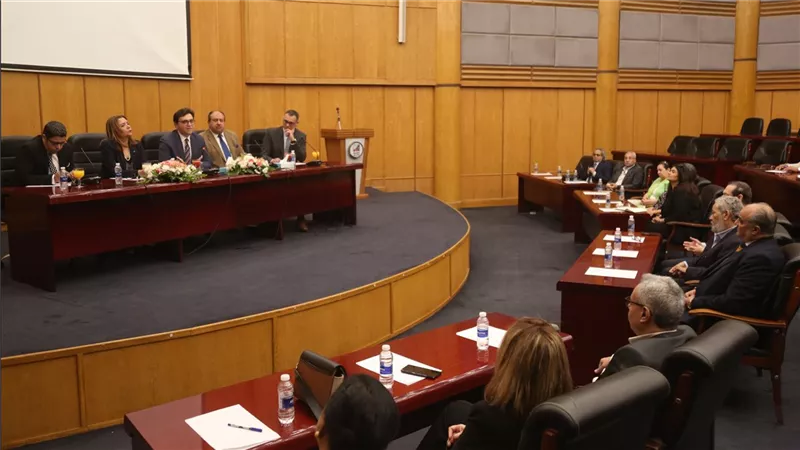 وزير الثقافة يعلن فتح باب الترشح لمنصب رئيس أكاديمية الفنون
