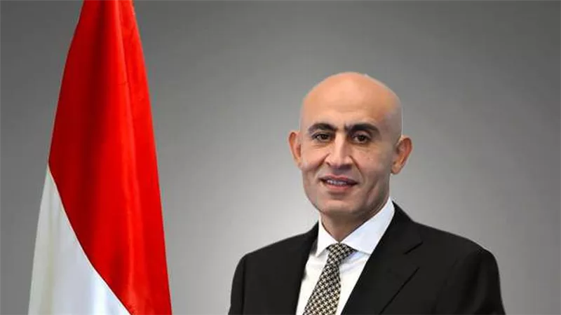 معلم يستغيث بوزير التعليم لتصحيح خطأ إداري يحرمـه من حقه في التدريس للثانوية 