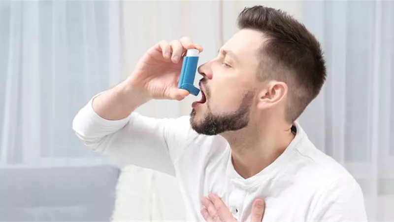 في اليوم العالمي.. الصحة توضح أعراض وأضرار مرض الربو