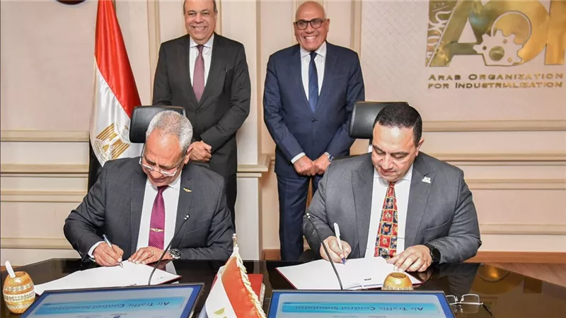 وزير الطيران المدني: تصنيع محاكيات الطيران محليًا إضافة كبيرة للاقتصاد المصري