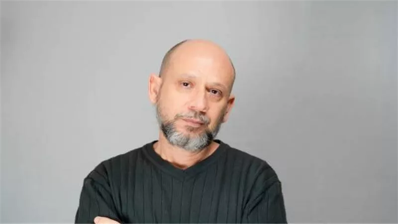 دراسة: النساء يفضلن الرجال الصلع على أصحاب الشعر الكثيف... والسبب مفاجئ