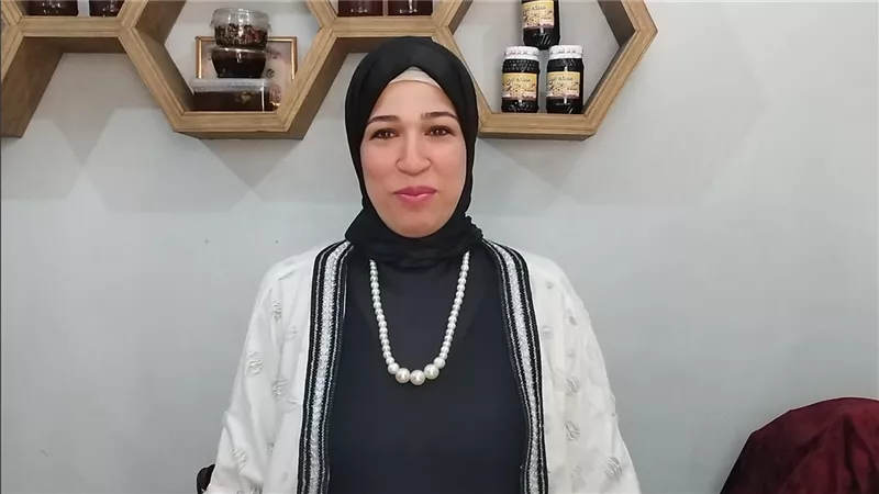 النحل بيخاف منها..