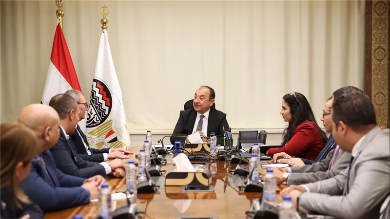 وزير قطاع الأعمال: انفتاح تام على تعزيز الشراكات مع القطاع الخاص